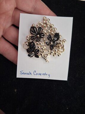 Unique floral brooch